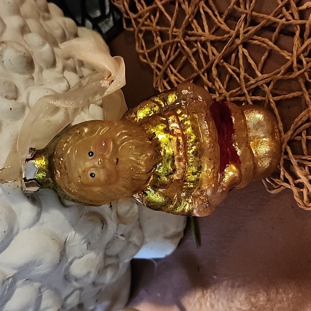 COPY - Beautiful vintage blown glass hand painted santa ornament 6" great shape